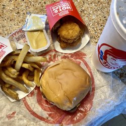 Wendy's - $5 Biggie with Double Stack Deal