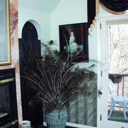 Mulvey James Englishman's Carriage House - The Art Deco room with a spectacular balcony view.