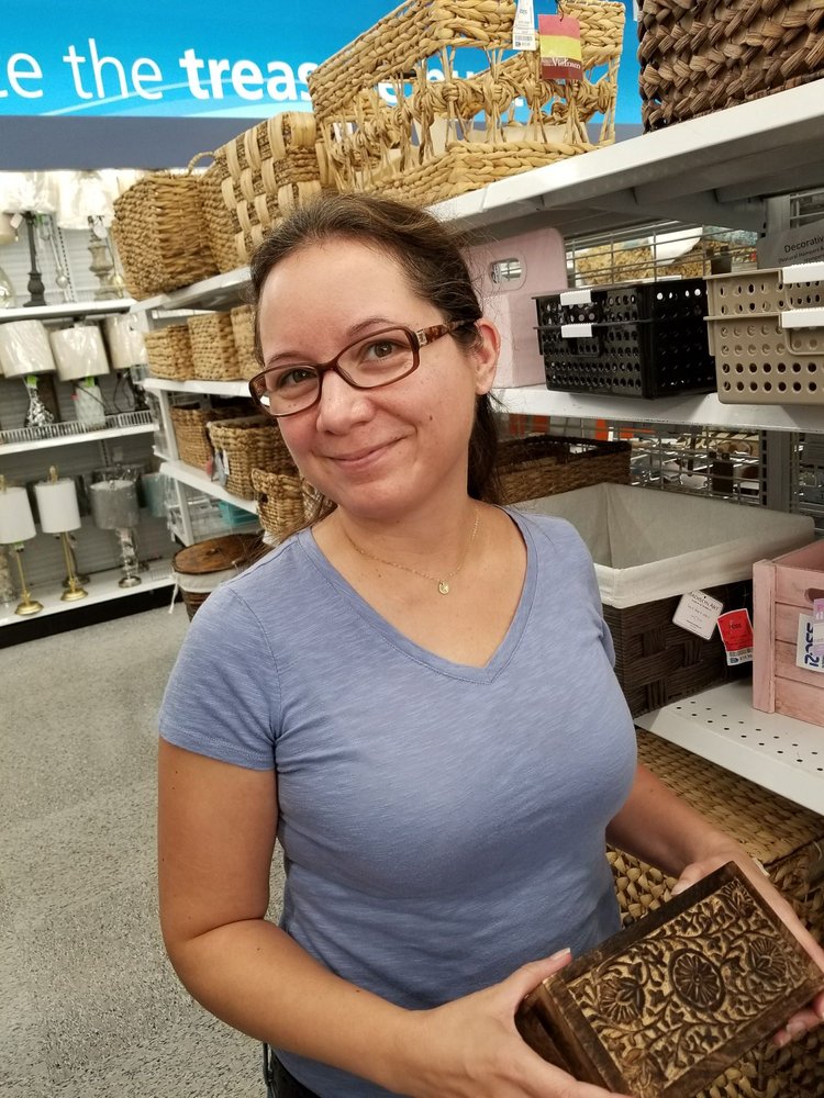 DOLLAR TREE STORES Updated June 2024 12 Reviews 1900 SE