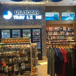 USA Today Store - This is the front of the store on the arrival level