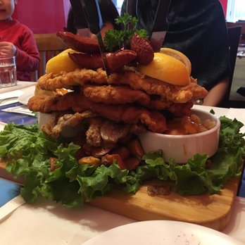 Budapest Restaurant - Hungarian Near Me - Toronto, Ontario