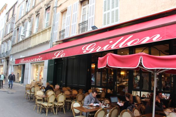 Bar Le Grillon by null