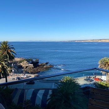 Duke's La Jolla - New American Near Me - La Jolla, California
