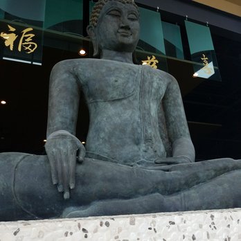 Zen Sushi & Bar - Statue in the middle - Sushi Bars Near Me - Bellingham, Washington