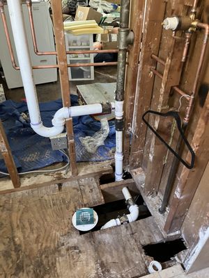 Mahopac Sewage and Piping Service Logo