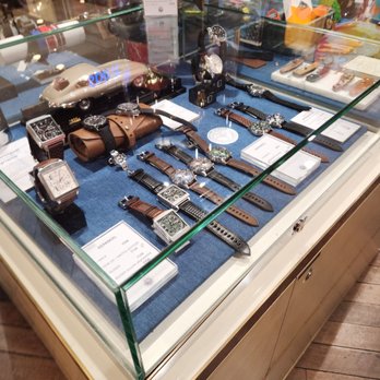Le Drugstore - French Near Me - Paris, 75 Le Drugstore - French Near Me - Paris, 75