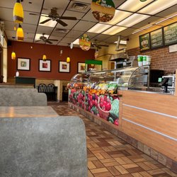 Subway - Dinning area