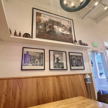 El Huarache Loco - Inside - Mexican Near Me - Larkspur, California