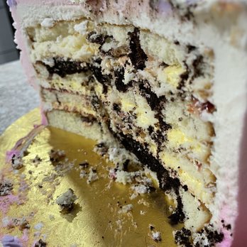 C'est Si Bon Bakery - Bakeries Near Me - San Jose, California