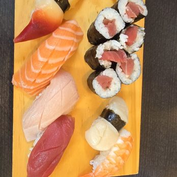 Züm Sushi - Assorted 6 pieces and Tuna roll- lunch special - Japanese Near Me - Pacific Grove, California Züm Sushi - Assorted 6 pieces and Tuna roll- lunch special - Japanese Near Me - Pacific Grove, California