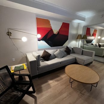 Kimpton Brice Hotel - Hotels Near Me - Savannah, Georgia