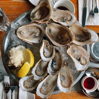 Pearl Diver - 12 oysters for $20! - Seafood Near Me - Toronto, Ontario Pearl Diver - 12 oysters for $20! - Seafood Near Me - Toronto, Ontario