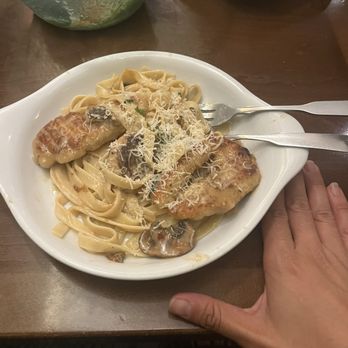 Olive Garden Italian Restaurant - (1/2 portion) Chicken Marsala Fettuccine - Italian Near Me - Glendale, California Olive Garden Italian Restaurant - (1/2 portion) Chicken Marsala Fettuccine - Italian Near Me - Glendale, California