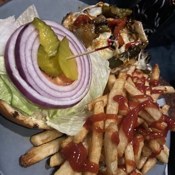 Stan's Restaurant & Bar - Mushroom burger - Seafood Near Me - Washington, DC, District of Columbia