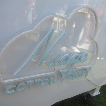 Nuage Cotton Candy - Caterers Near Me