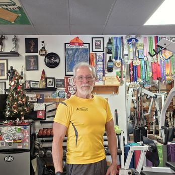 Life Shapers - Hello, I'm Paul. 30 years of personal training experience, waiting to help you. - Trainers Near Me - Longwood, Florida Life Shapers - Hello, I'm Paul. 30 years of personal training experience, waiting to help you. - Trainers Near Me - Longwood, Florida