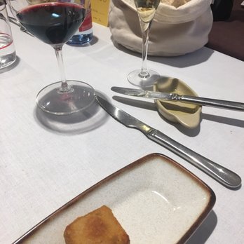 Casa Belarmino - Croqueta de callos, you can order them by piece, they have the callos, the compango, and two other ones. - Asturian Near Me - O, O
