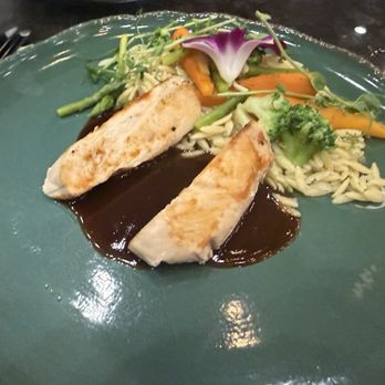Hilton Garden Inn Restaurant - Grilled chicken - Polish Near Me - Balice, Massachusetts