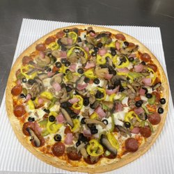 Kelly's Pizza - "The Bulldog" Supreme