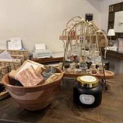 Carefree Pop-up Boutique