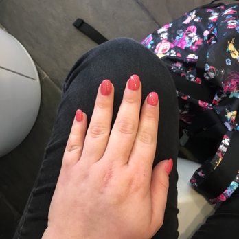 Ella's Beauty Centre - Hair Stylists Near Me - Spa, BRU Ella's Beauty Centre - Hair Stylists Near Me - Spa, BRU