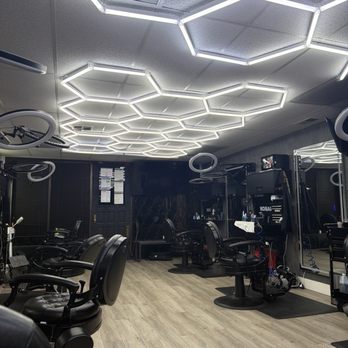 Humble And Wise Barber Studio - Comfy chairs great lighting - Barbers Near Me - West Covina, California Humble And Wise Barber Studio - Comfy chairs great lighting - Barbers Near Me - West Covina, California