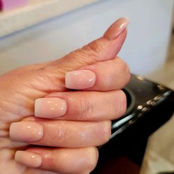 Sweet Nail Spa - Nov 2022: Ombre nails w/ beige (no tips). Love Erika!