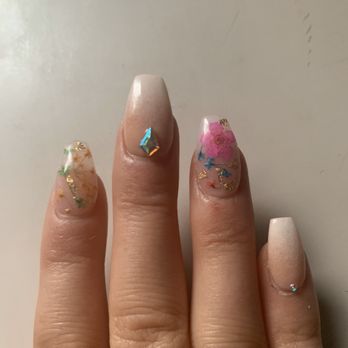 The Fifteenth Nails Spa - My nails !! So beautifully done !! Love this place - Nail Salons Near Me - Shoreline, Washington