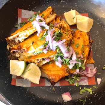 El Paso Restaurant - Birria tacos - Mexican Near Me - Central Falls, Rhode Island