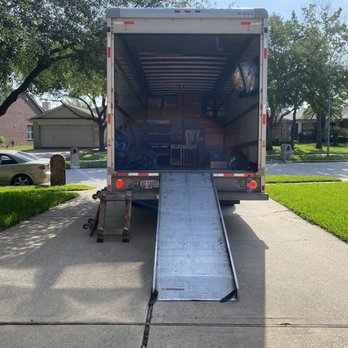 Swift Men Movers - Moving truck - Movers Near Me Swift Men Movers - Moving truck - Movers Near Me