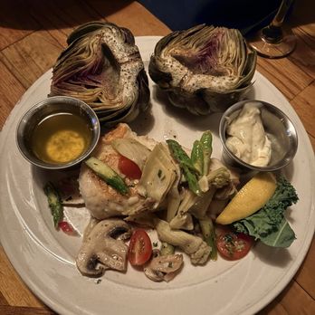 Pelican's Steak & Seafood - Seafood Near Me - El Paso, Texas