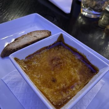 Weinkeller - Crème brule - Wine Bars Near Me - Niagara Falls, Ontario