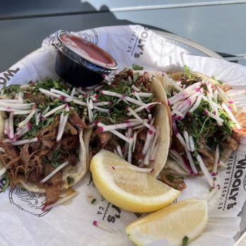 Wooly's - Carnitas tacos - Seafood Near Me - Pismo Beach, California