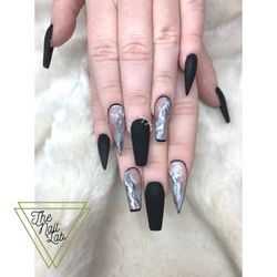 The Nail Lab