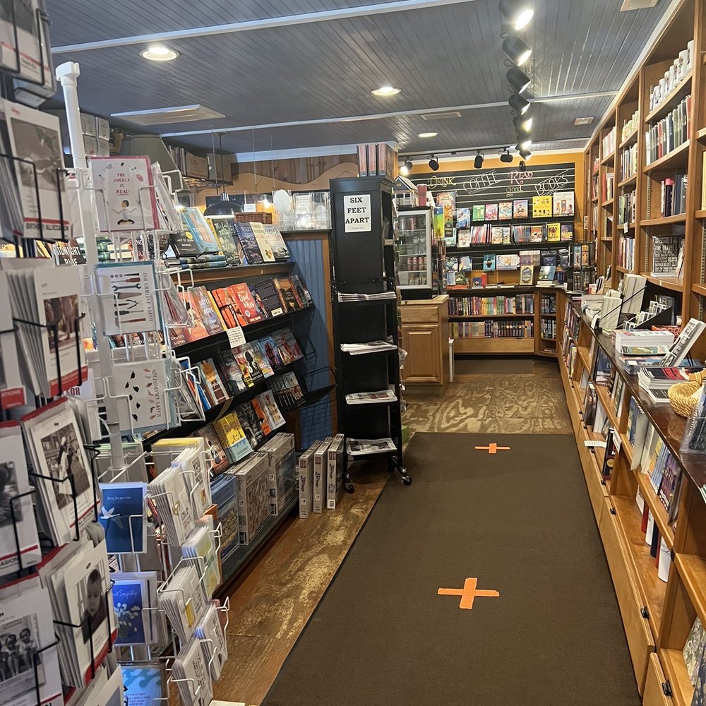 Duck's Cottage Coffee & Books - Coffee & Tea Near Me - Duck, North Carolina