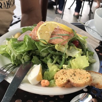 Urth Caffé-Pasadena - Salmon salad - Cafes Near Me - Pasadena, California Urth Caffé-Pasadena - Salmon salad - Cafes Near Me - Pasadena, California