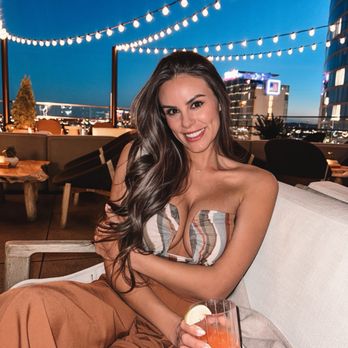 Harriet's Rooftop - Cocktail Bars Near Me - Nashville, Tennessee