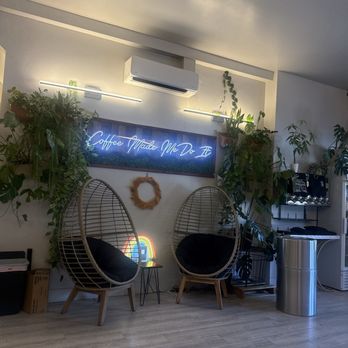 Anchor and Tree Coffee Roasting - Coffee Roasteries Near Me - Sacramento, California