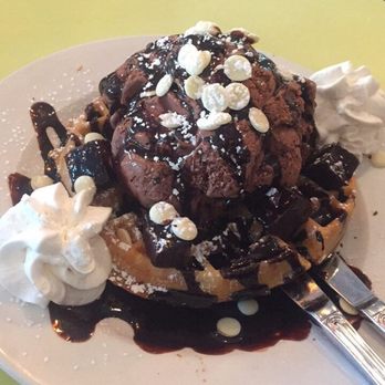 Demetres - Desserts Near Me - Richmond Hill, Ontario Demetres - Desserts Near Me - Richmond Hill, Ontario