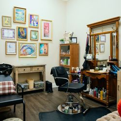 Rogers Premier Salon Suites in Valley Ranch - A suite at Rogers Premier