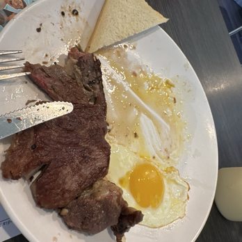EAT Bistro - Cantonese Near Me - Rosemead, California