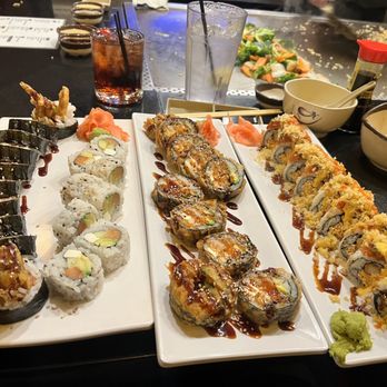 Shogun - Spider roll, Philadelphia roll, Godzilla roll, & Hurricane roll - Japanese Near Me - Fayetteville, Arkansas Shogun - Spider roll, Philadelphia roll, Godzilla roll, & Hurricane roll - Japanese Near Me - Fayetteville, Arkansas