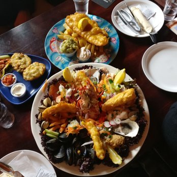 Lobster Pot - Seafood platter, fishermen's catch and potato skins. All yum - American Near Me Lobster Pot - Seafood platter, fishermen's catch and potato skins. All yum - American Near Me