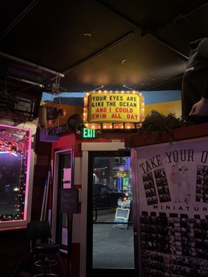 The Octopus Bar by null