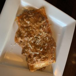 Happy hour ravioli (small!!) Happy hour ravioli (small!!)