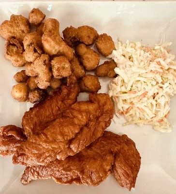 Gus’s World Famous Fried Chicken by null