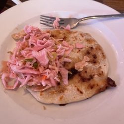 El Salvadoreno - Pupusa Revuelta