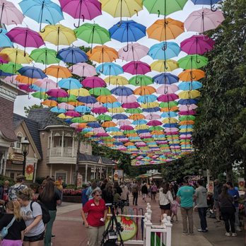 Dollywood - Amusement Parks Near Me - Pigeon Forge, Tennessee