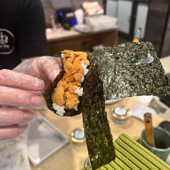 Sake Kawa - Hokkaido uni handroll - Sushi Bars Near Me - Astoria, New York