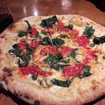 Pitfire Pizza - Artichoke Spinach Pizza & Pino Noir - Pizza Near Me - Pasadena, California